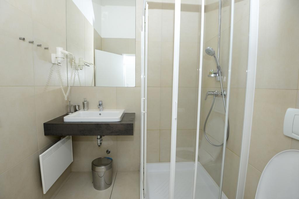 Galeria Rooms Lublana Pokój zdjęcie